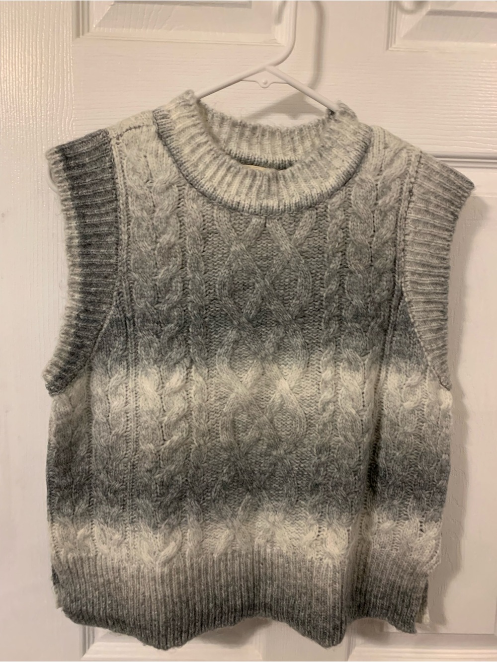 a.n.a. NWOT size medium sweater vest